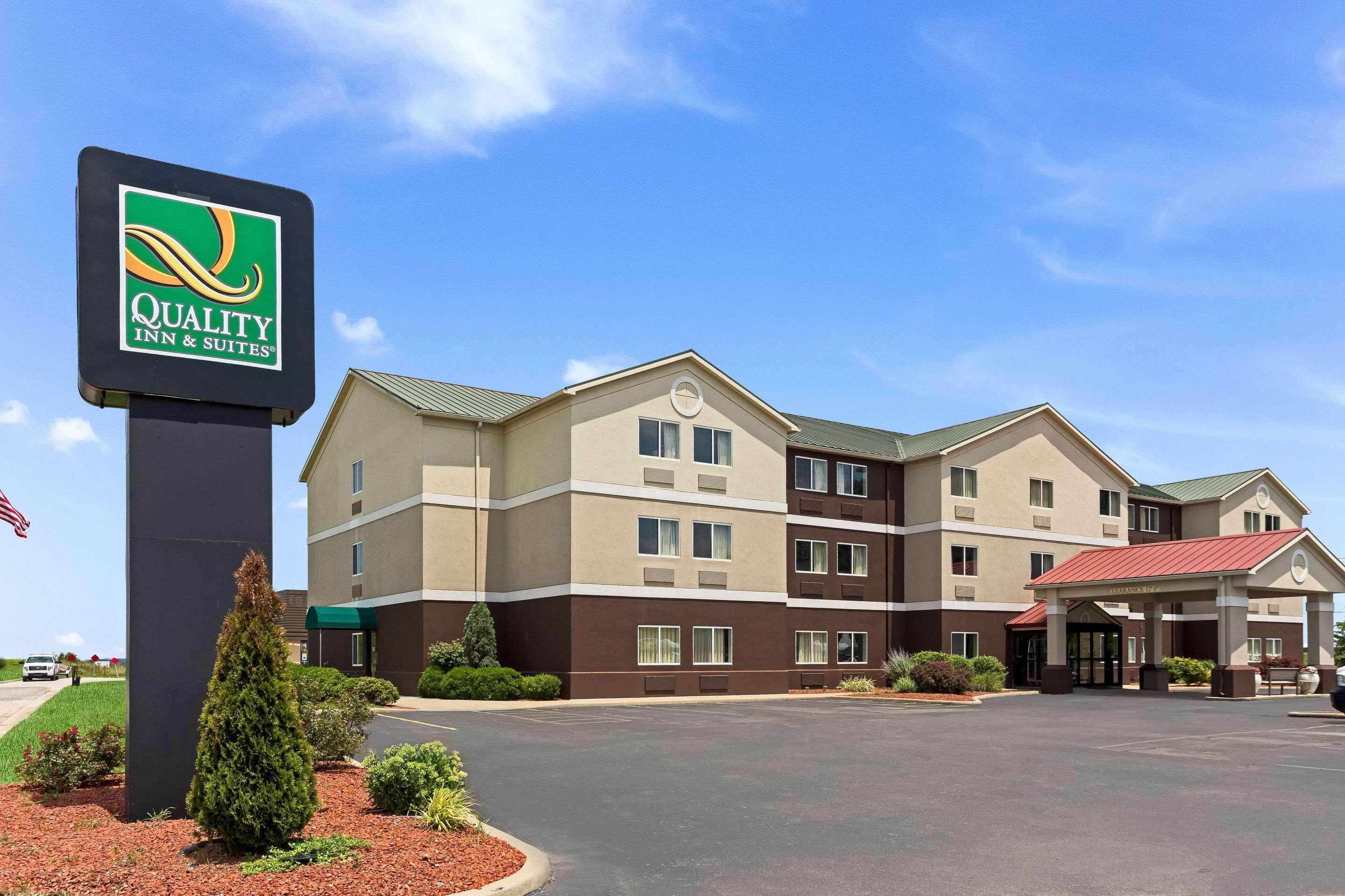 Quality Inn & Suites Ferdinand Zewnętrze zdjęcie