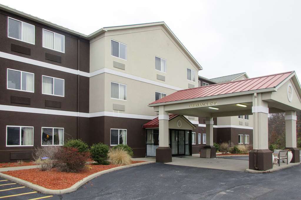 Quality Inn & Suites Ferdinand Zewnętrze zdjęcie